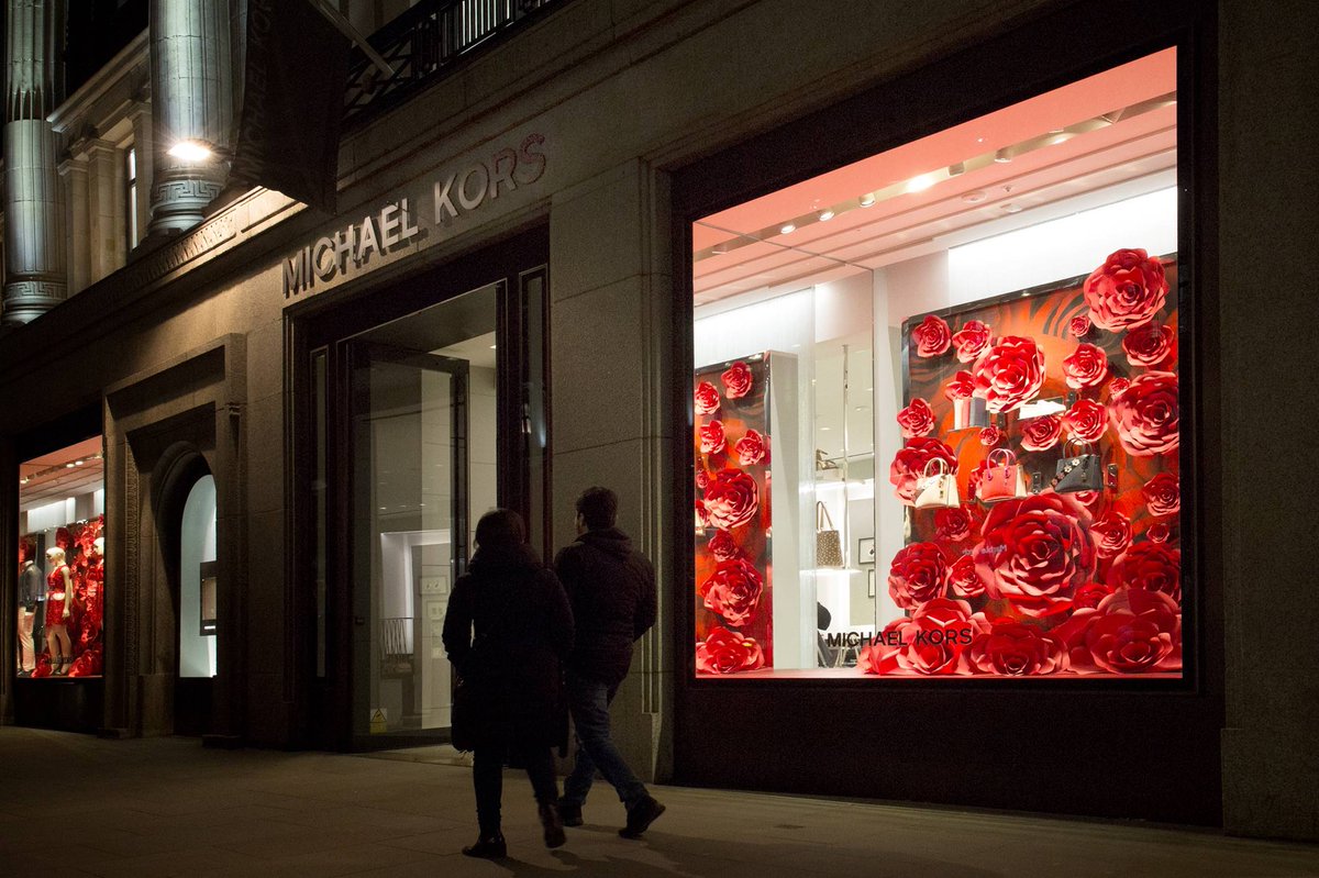 Get inspired for #ValentinesDay with our recent collaboration with <a href="/MichaelKors/">Michael Kors</a> / bit.ly/2E7GfzA
