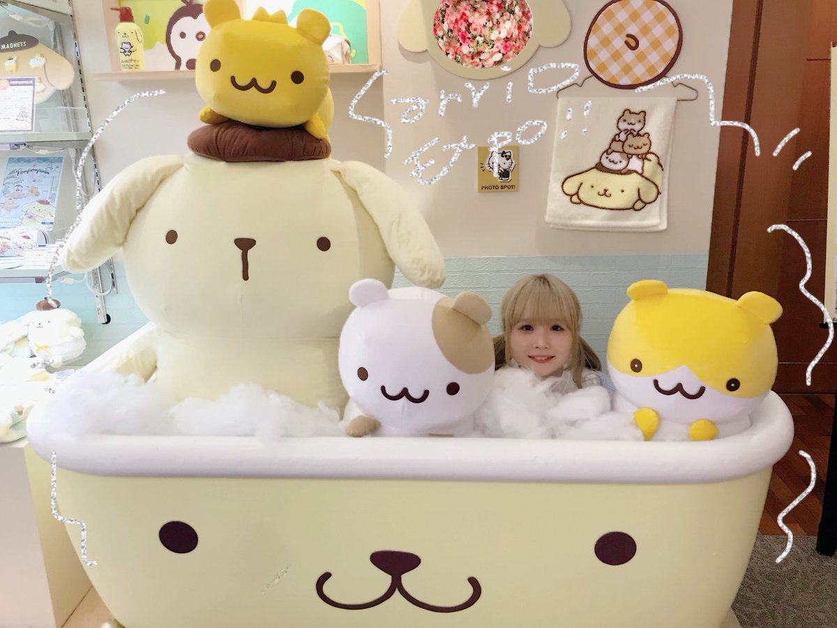 小豆 على تويتر そしてなんと今日は サンリオエキスポに招待していただいたので行ってきました 幸せ めちゃくちゃ可愛いものであふれてた コロコロクリリンのグッズが楽しみです サンリオエキスポ サンリオexpo