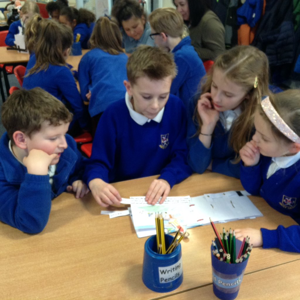 latimerprimary's tweet image. Wow! #ClassER has loved sharing their pop-up books with #ClassHC this afternoon. What brilliant collaboration and responsibility!