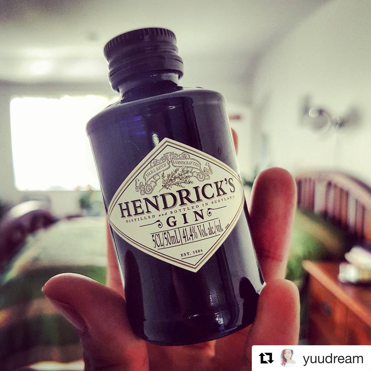 Mira que botellita tan graciosa de #Gin!!