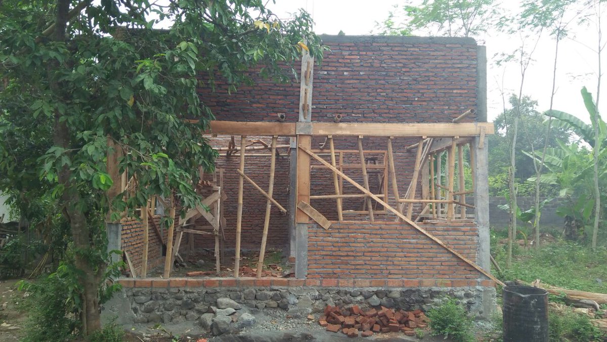 Budiman12311's tweet photo. #ManfaatDanaDesa 
#tppijawatimur 
#lumajang
#lumajang 
#lumajang 

Pembangunan Gedung Posyandu Desa Wonogriyo Kec. Tekung

@jokowi 
@EkoSandjojo 
@anwsanusi 
@fachrilabalado 
@DewantoAndry https://t.co/G1B85gqhX1
