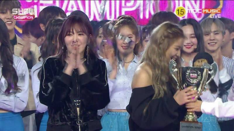 cuteyeripics's tweet photo. CONGRATS BABIES YOU DESERVE IT SO MUCH!!!#BadBoy1stWin https://t.co/H8WYGbchR1
