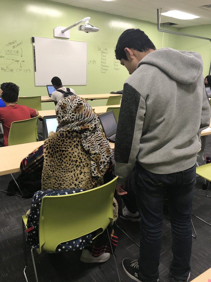 PendleNA's tweet photo. A Spanish speaker showing an Arabic speaker how to rotate correctly on @Desmos Transformation Golf!!! If I wasn’t running around, I might have cried at this #mtbos https://t.co/lgALogz8ZM
