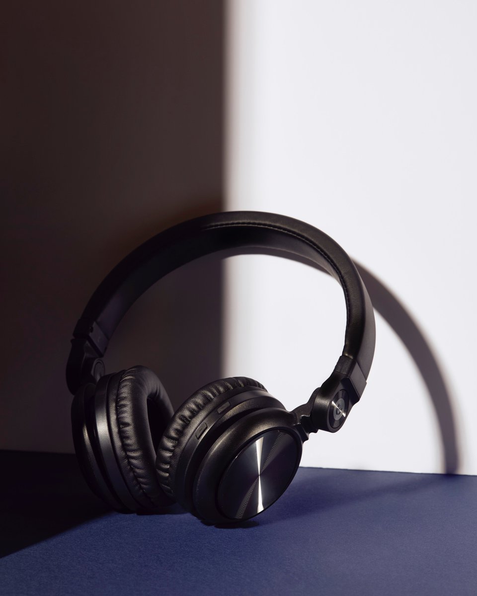 Exclusive Offer | Lazer Wireless delivers supreme sound and design that keeps you looking sharp 😎 now £20 until February 18th with code: LAZER | Get a pair whilst they’re hot 🔥
#headphones #music #bluetooth #accessories #bluetoothheadphones #wirelessheadphones