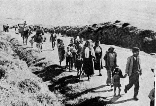 carolienigena's tweet image. Hoy 7 de febrero y, como malagueña que soy, os voy a contar lo que ocurrió este mismo día en 1937: #LaDesbandá.