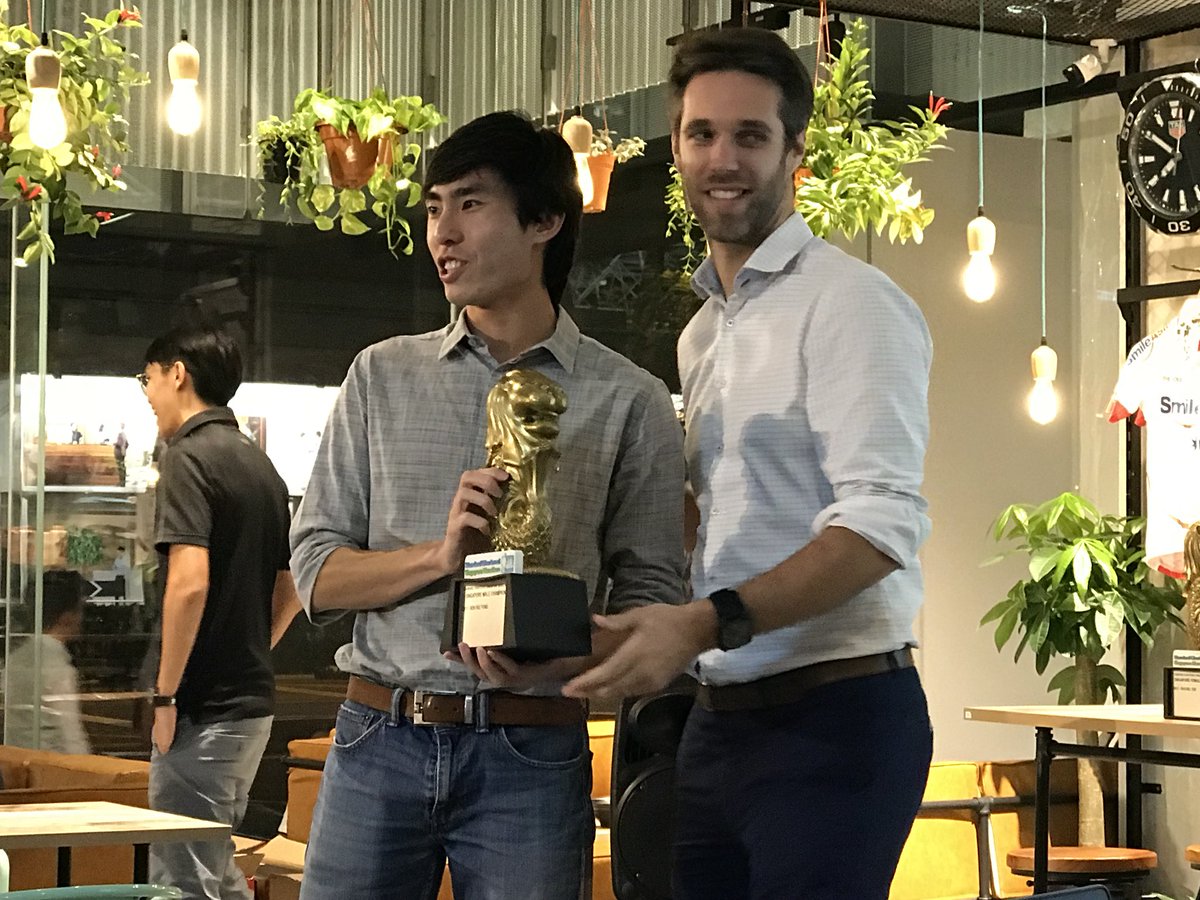 STsportsdesk's tweet photo. #Athletics: @Runsohfast accepting his trophy as national #marathon champion after his victory at #SCSM2017 https://t.co/pJYjZoRyvU