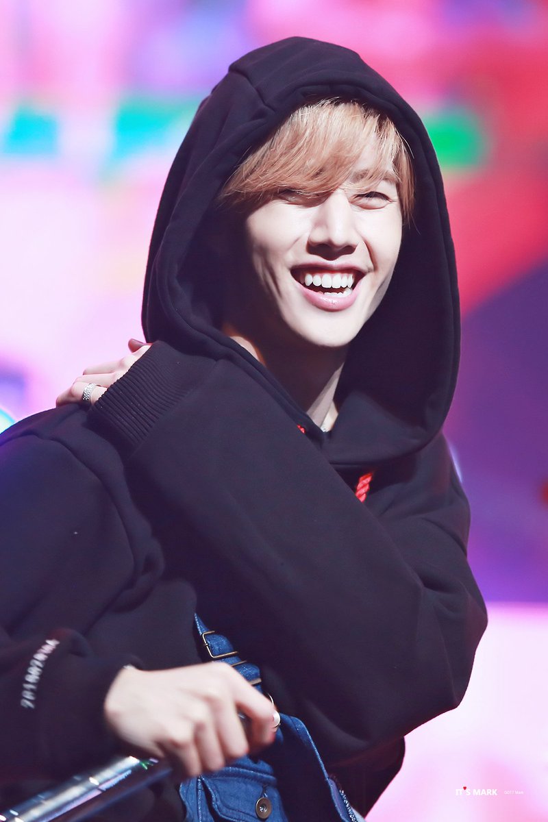 itsmark0904's tweet image. [HQ] 4TH FM #아가새연구론 #갓세븐 #마크 #GOT7 #MARK :: sunshine이자나~💖💛💙💜