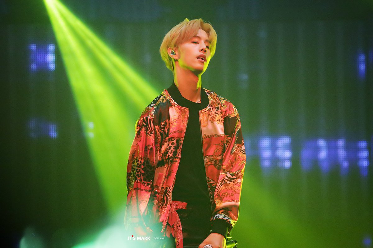 itsmark0904's tweet image. [HQ] 4TH FM #아가새연구론 #갓세븐 #마크 #GOT7 #MARK :: 😍😍💘