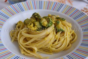 Carbonara di zucchine #RecipeOfTheDay #vegetarian #lunch #pranzo #pasta goo.gl/kZJF52