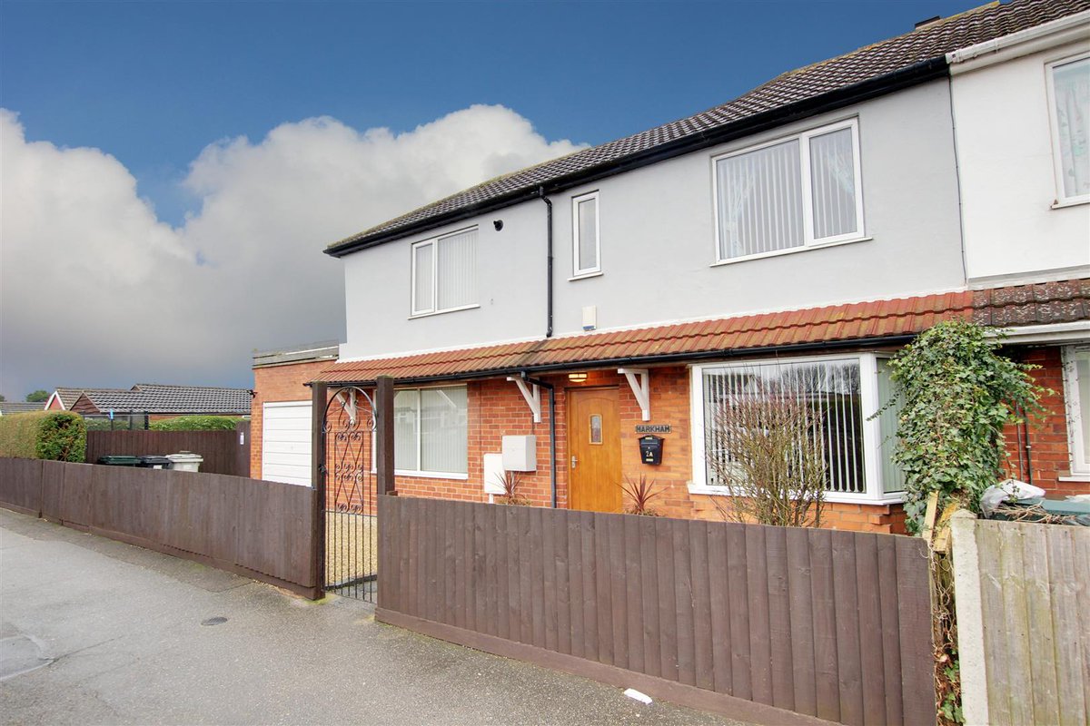 choiceagent's tweet photo. **NEW LISTING NOT TO BE MISSED**

Regent Road, Mablethorpe | £159,950

Situated close to the beach is this fabulous three bedroom semi detached house which is very well presented and boasts three reception rooms plus a large kitchen.

Call us on 01507 472016 for a viewing! https://t.co/vIJtvwj6GU