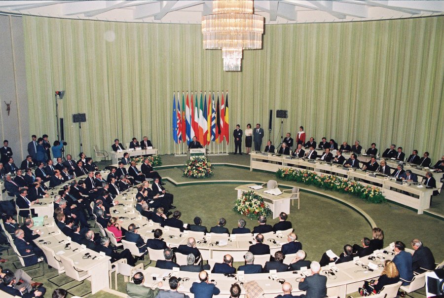 Европейская организация сотрудничества. Европейский Союз 1992. Европейский Союз 1993. Маастрихтский договор 1993. Евросоюза в 1992 году.