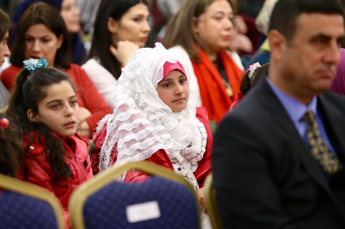 drbetulsayan's tweet photo. Geçici Koruma Altındaki Sığınmacılara Yönelik Eğitim ve Psiko Sosyal Destek Projemiz, önümüzdeki dönemde çok daha yüksek sayıdaki mülteci kardeşimizin katılımıyla devam edecek. https://t.co/bcoY0uxcQu