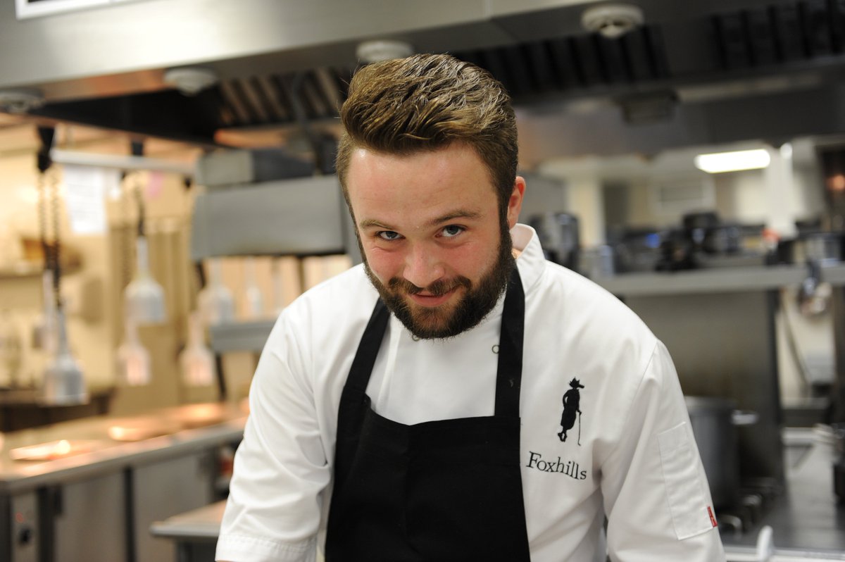 FoxCollectionHR's tweet image. #Recruiting @FoxhillsSurrey #Chefs #leisure &amp;amp; #restaurant team members.  #opportunities at bit.ly/1TpXHyJ #woking #jobs