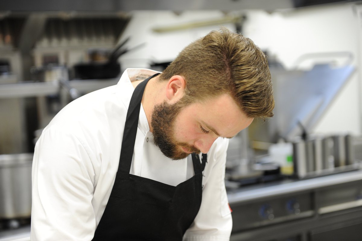 FoxCollectionHR's tweet image. #Recruiting #Head #Chef @Farleigh #Golf Club #Warlingham #Surrey #Jobs bit.ly/2nIsgdb