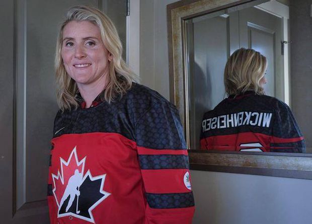 globeandmail's tweet photo. Women’s hockey icon Hayley Wickenheiser to donate brain to concussion research https://t.co/Xx1NJAPY6I From @Globe_Sports https://t.co/ufy3eAw4pB