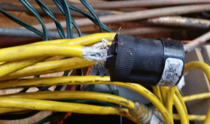 An old broken extension cord could be a shocking experience!  Recycle it at Midwest Metals and get paid.
