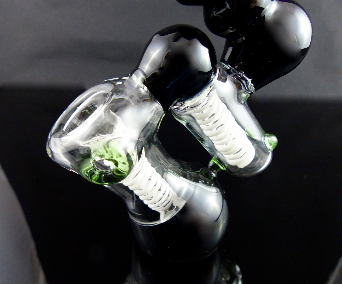 CTFOSmokeShop's tweet photo. Black Bubbler, Premium quality pice, delivers a seriously clean smoke
#weed #smoking #cannabis #bong #weedInfo 
#marijuana #CTFOSmokeShop #THC #WeedUK #Shopping #ForSale #CTFOForSale #Bubbler https://t.co/mLAk9FRfby