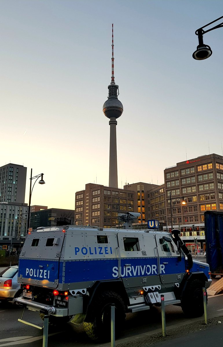 ChristianEkhart's tweet photo. European Police Conference 2018 @icomedias #HybridForms Police just ended. Thank you @MicrosoftPSNS and @Samsung. Great event for networking and exchanging new concepts and ideas. https://t.co/v7zkqE4M7y