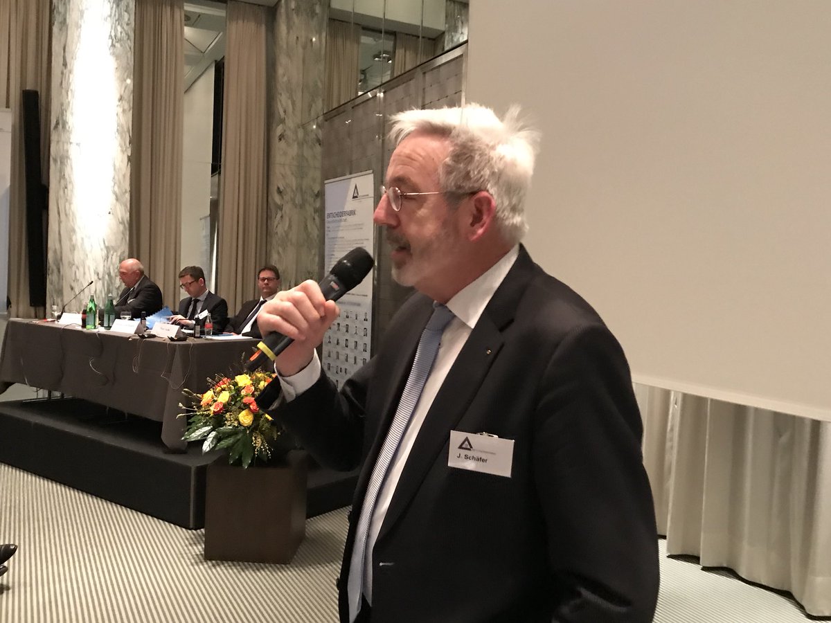 Pierre_Meier's tweet image. #Entscheider-Event 2018: Statements von H. Babcicky zum #Sommercamp 2017 bei @AgfaHealthCare und J. Schäfer zur #ENTSCHEIDERFABRIK auf der @MEDICATradeFair - wieder mitmachen!