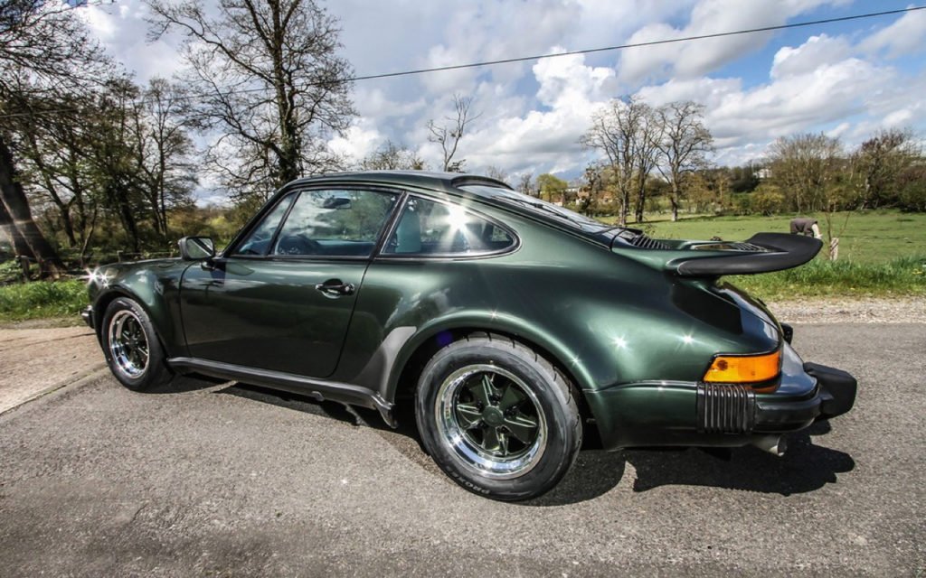 dledmv's tweet photo. #Porsche 930 #Turbo... On va faire un tour ? - https://t.co/KdwDu4RZQe - #Aircooled #DLEDMV #930_Turbo #Flat_6 #Fuch #Slate_Grey https://t.co/miIPnLyRqm