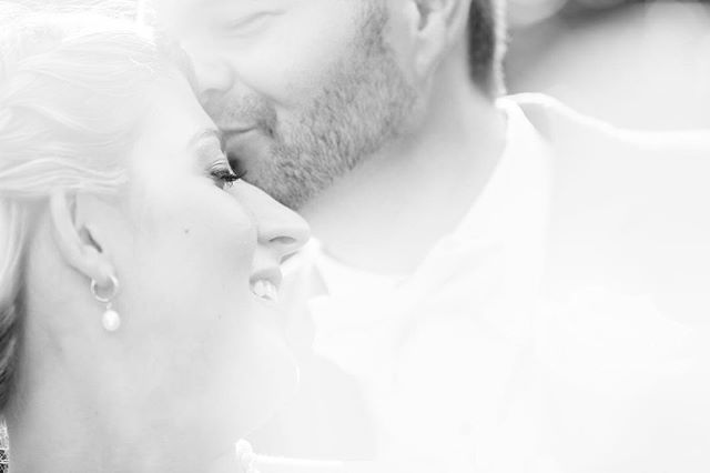 schneiderbrides's tweet photo. Have you never stop smiling, always laugh, and forever deeply love! Happy 6 month anniversary @sclark729 &amp; @aclark2626 https://t.co/CSFftkDF3n