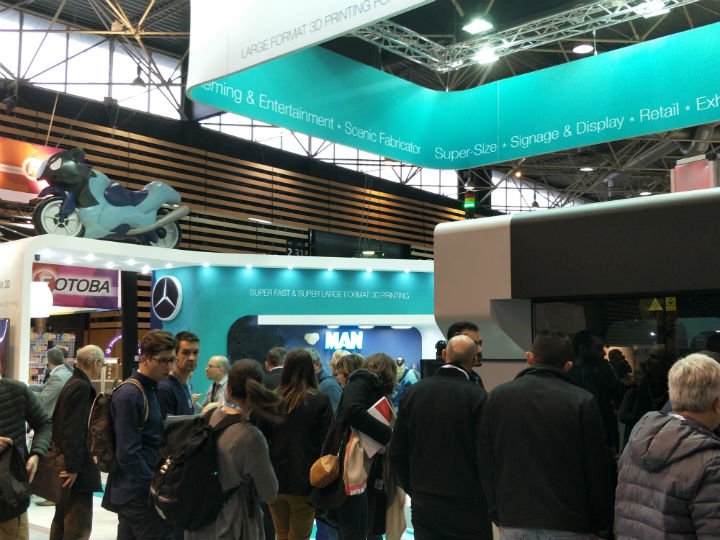 Massivit3d's tweet photo. Look how many people at #CPrint are excited to learn about #WideFormat3DPrinting. Visit the @Massivit booth, 2N4 on Thursday!   @salon_cprint   #Cprint2018 https://t.co/9nA9sBxth3