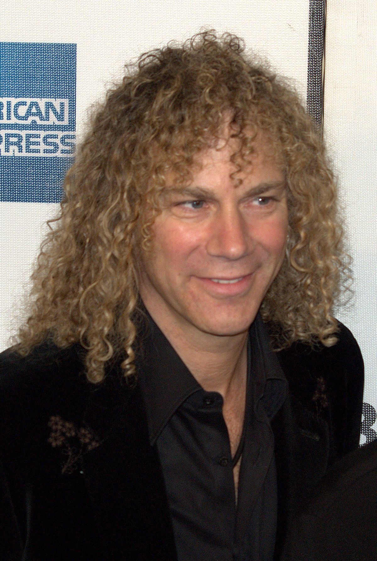 Happy 56th birthday to Bon Jovi keyboardist David Bryan (Perth Amboy, 1962).

Image courtesy of Wikipedia 