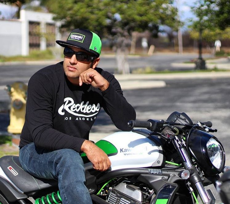 lawtigers's tweet image. Caption this photo...

#clintewingwednesday #prostuntrider #motostunts @clintewingstunt