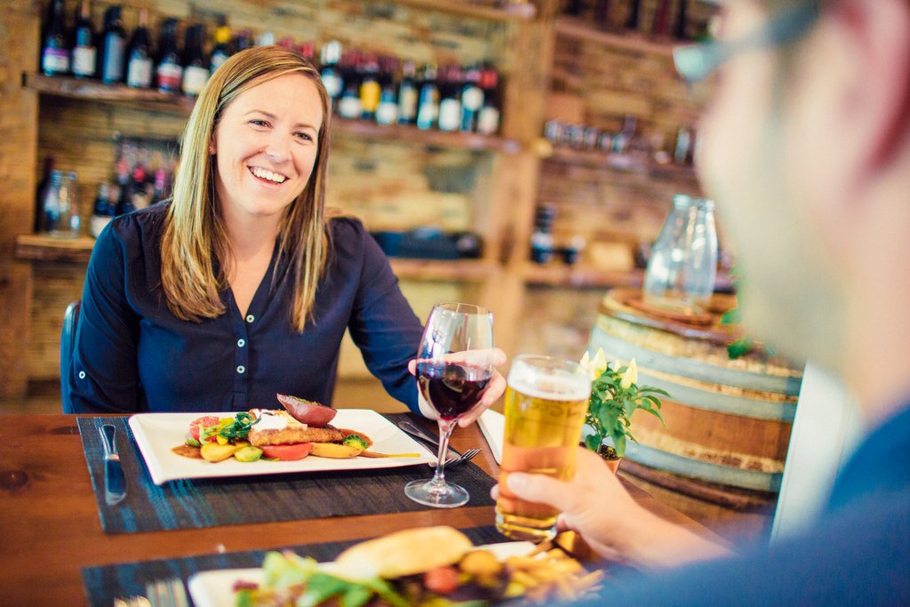 #TimeFlies and busy schedules can mean it's hard to find time for each other, but we have a solution: a mid-week #DateNight @RhubarbHali to try a delicious 3-course prixe fixe menu for just $25 #ComeWander #FeastOn #DiscoverON 

Wander here: bit.ly/RhubarbFB