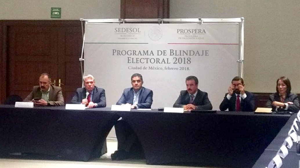 Prospera_MX's tweet photo. Se lleva a cabo la Capacitación del Programa de #BlindajeElectoral 2018 contando con la presencia de las y los Delegados de PROSPERA, Directores Generales y el Titular del Órgano Interno de Control. https://t.co/nVNewBWYEz