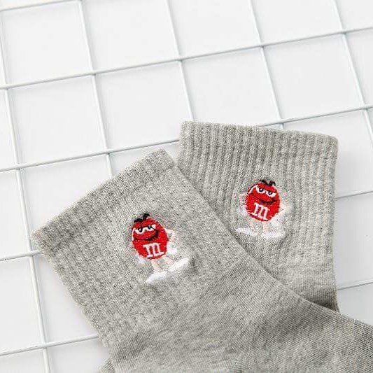 Découvrez le Cartoon pack, un classique, disponible sur notre site 😍

crwd.fr/2nLEQaW

#socks #girl #fashion #cute #love #happysocks #fun