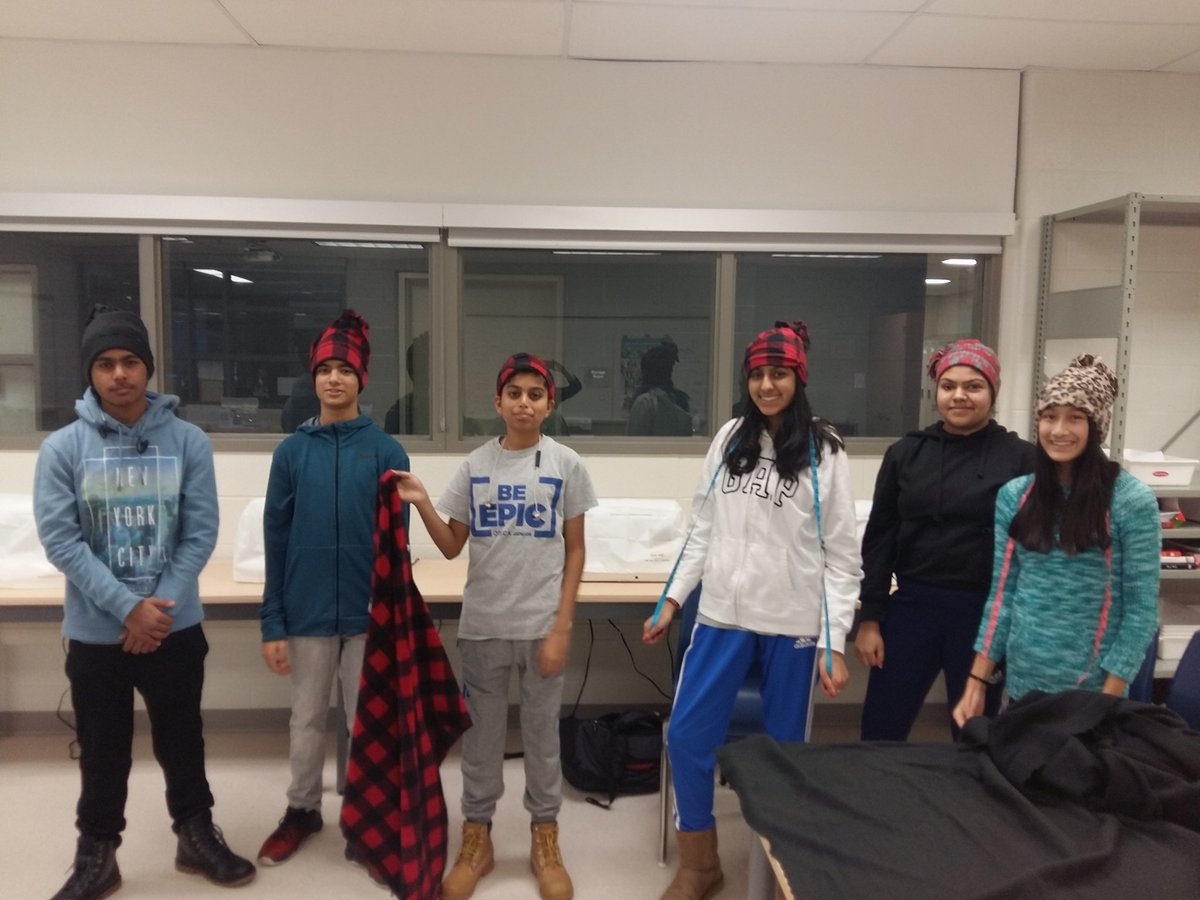 JASSService's tweet photo. Learning how to make hats today with @MsMK_PDSB on this snowy school day... because why not? @JeanAugustineSS #familystudies #lifeskills https://t.co/1Fma3ZlsFY
