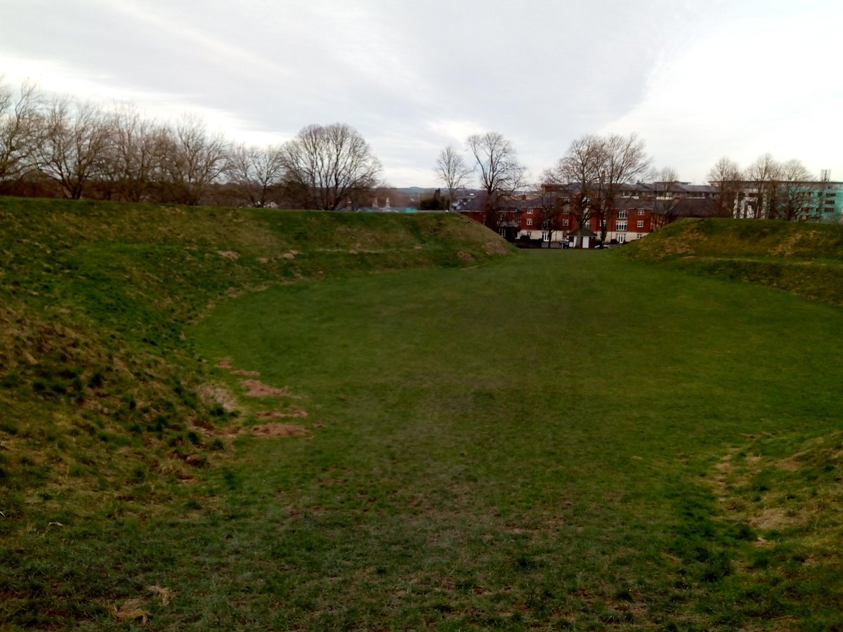 fessproject's tweet image. It's been a long but wonderful day playing with poetry and time in Dorchester - our poems will feature in our first blog post this weekend!