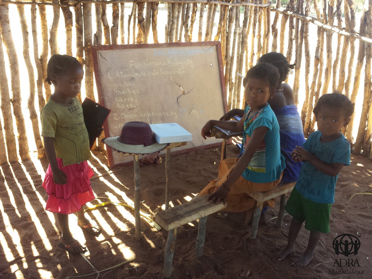 ADRAMadagascar's tweet photo. In #Ampanihy, #southernmadagascar, many children go to school hungry, but thanks to the #SFI School Feeding Initiative funded by #ADRAInternational and #RiseagainstHunger, implemented by #ADRAMadagascar, these children get a meal of fortified rice every school day. https://t.co/ssvtQsHOuS