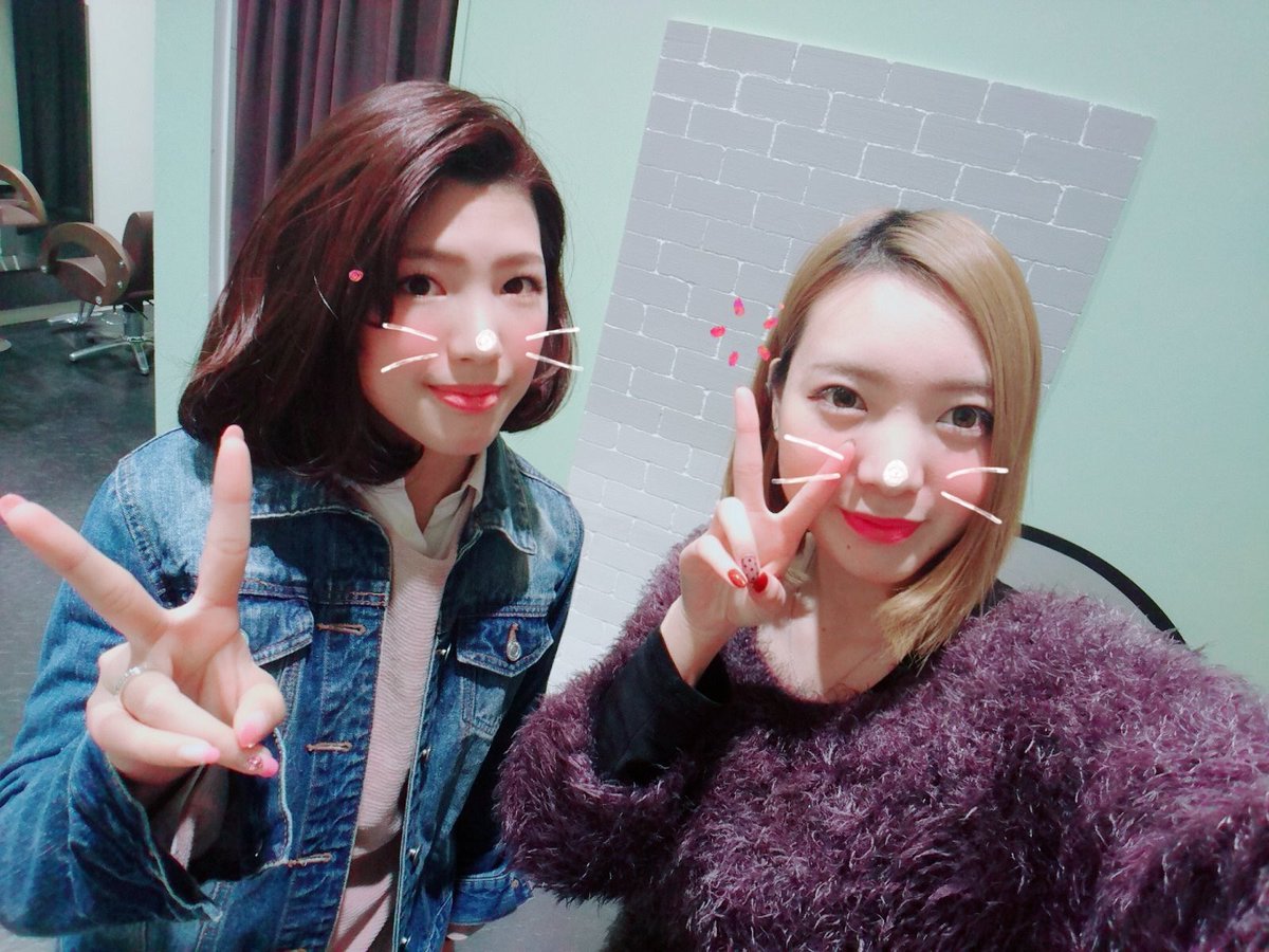satsukis2bb's tweet photo. なっちゃん、今日は本当にありがとう😭💕
���々話せて楽しかった🤣🤣
3年ぶり？のショート
いい感じです😆👌👌💚

お菓子までありがとう！うれしす！！ https://t.co/HqxY77JlPr