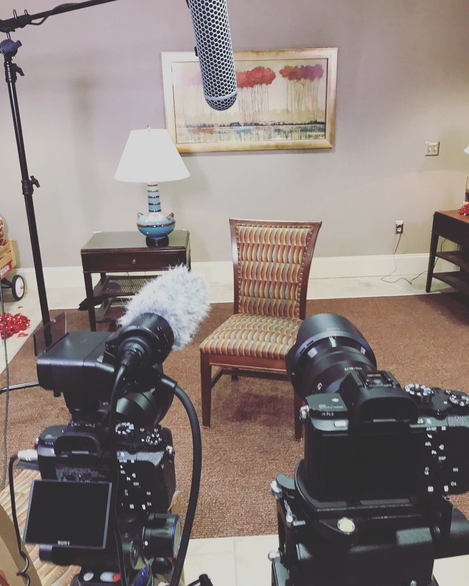 vidpraxis's tweet photo. 5 #videobios on set today. 
.
.
.
#healthcaremarketing #corporatevideo #videoproduction #videostudio https://t.co/9G8SW2li2q