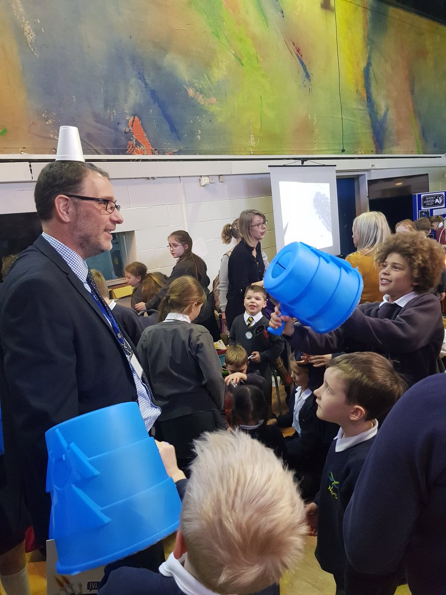 glfsciencefair's tweet photo. Merstham pupils enjoying firing their headtracher @glfsciencefair https://t.co/aem0P4W5fm