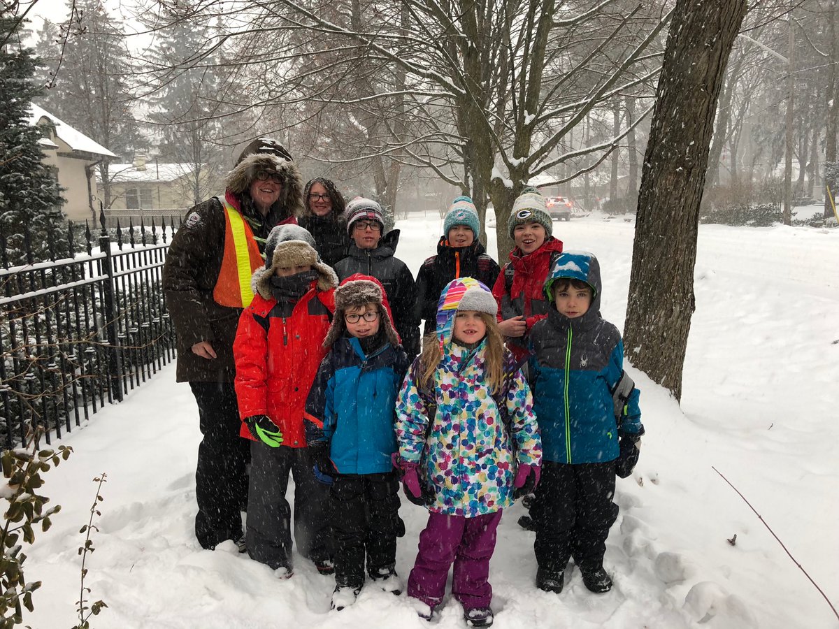 StVincentOak's tweet photo. Walking in a Winter Wonderland for winter walk to school day @HCDSB https://t.co/xUToXgn7hd