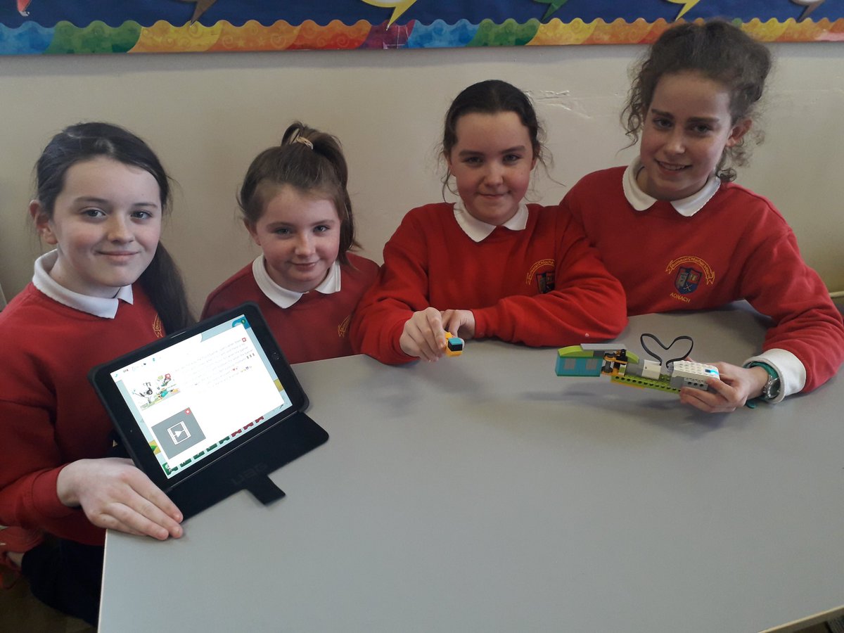 RangLeanne's tweet photo. For our guided science #LegoWeDo activity, we created a flood barrier. We coded it so that a picture of stormy waters appeared with sound effects when the barrier opened. We also included a calm scene and bubbly sounds for when the barrier closed @LEGOeducationUK https://t.co/OsxyAUrmJt