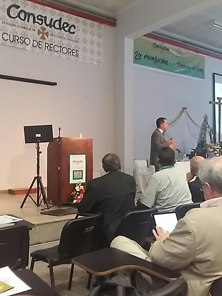 CarlosAlbanesi's tweet photo. @Consudec_Ctes - La disertación del Secretario General de CIEC en el Curso de Rectores https://t.co/xtz2JE6re2