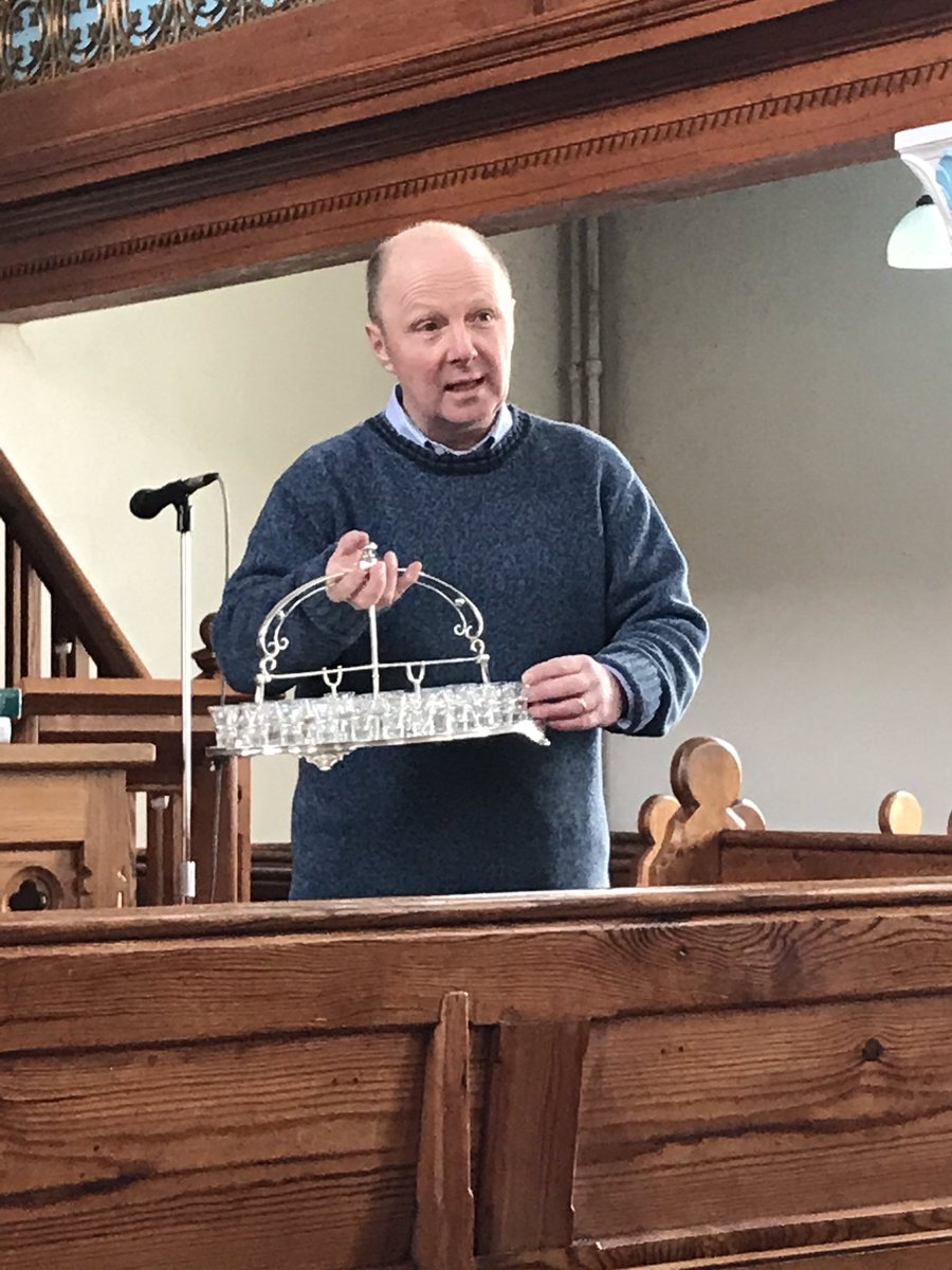 ysgolhendygwyn's tweet photo. Trip i'r capel #Tabernacl Visiting the chapel #YDderwen #YFedwen #Boplysen https://t.co/XM6FPZ26a9