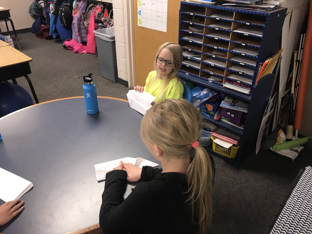 USchools_3Y's tweet photo. Designed, folded, and threw paper airplanes yesterday, measured its distance, and then plotted its points on our line plot! #OrigoLearns #mathchat #3rdchat https://t.co/zLSAwmyvwE