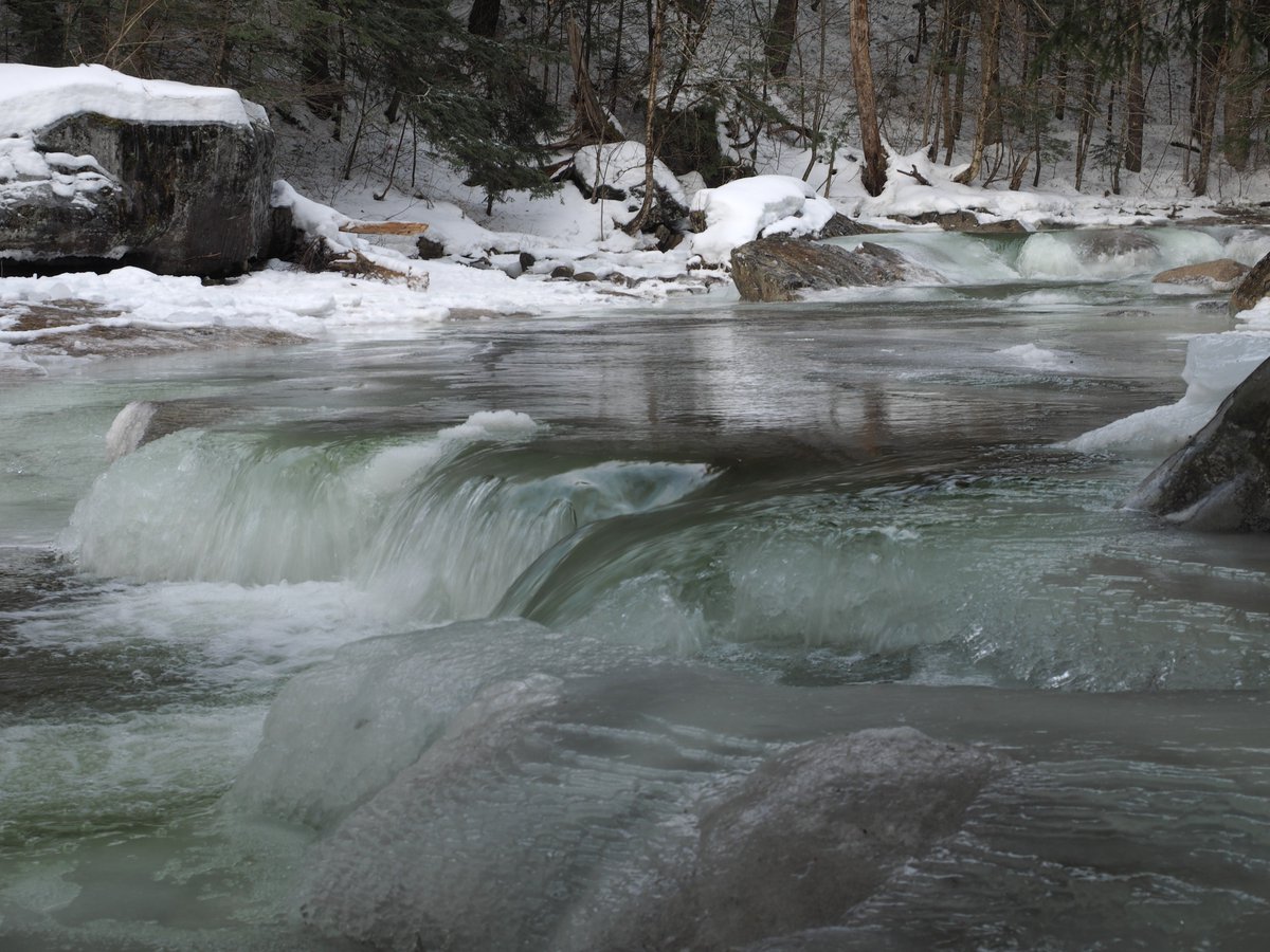 SwbaileyFs's tweet photo. repeated freeze-thaw cycles submerge @HubbardBrookNH riffles and accentuate step pools. https://t.co/TJ62YVab7d