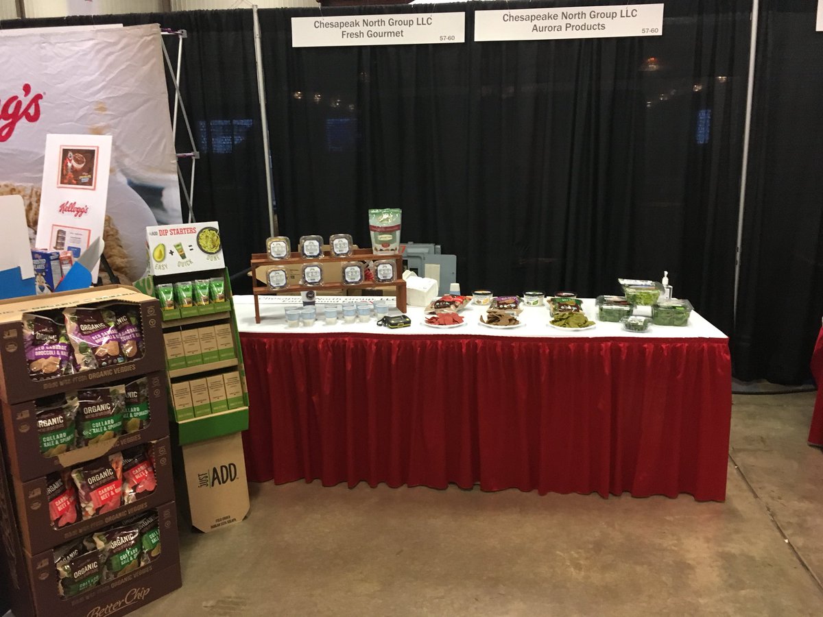 1dpb1's tweet photo. And we are off @TopsMarkets food show. @earthboundfarm @litehousefoods @AuroraNatural #natural #organic #freshgourmet https://t.co/GOtnsMtIxB