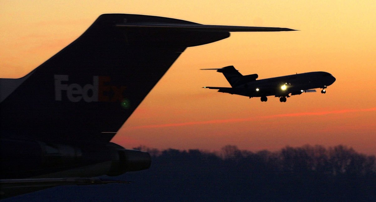 twincitytalks's tweet image. We want to hear from you: What should an airport name say about us and our region? bit.ly/2EI2mNT