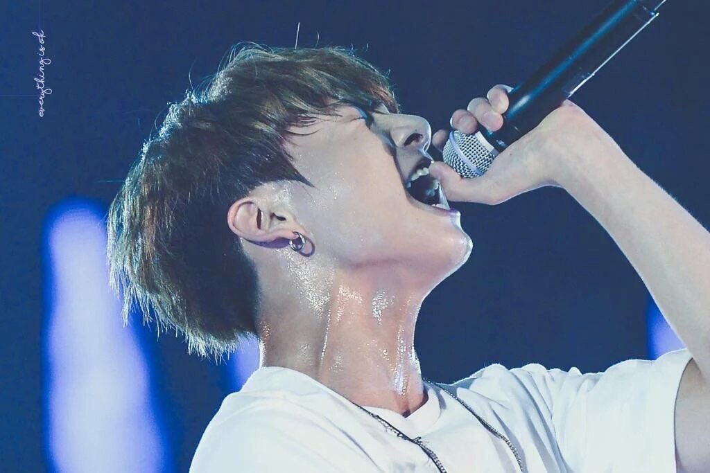 peachcrush_jk's tweet photo. JUNGKOOK DAY
CRAZY SEXY COOL

#iHeartAwards #BestFanArmy #BTSARMY @BTS_twt https://t.co/u0bJUuIWc9