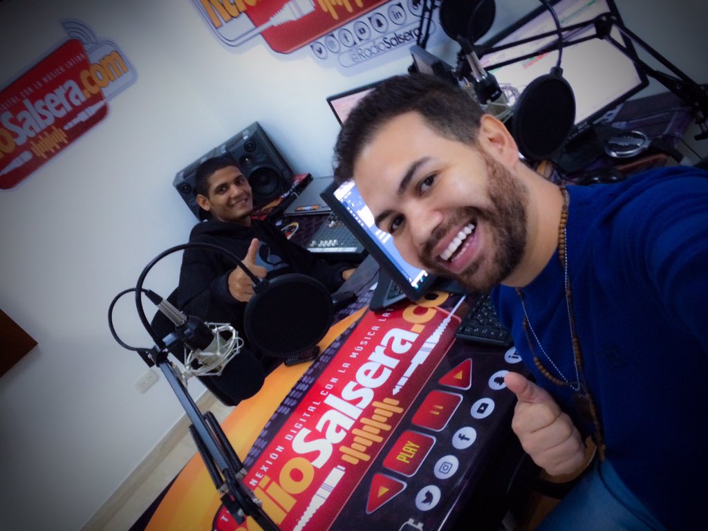Salseros del mundo se conectan a <a href="/RadioSalsera/">Radio Salsera</a> y disfrutan de EL SHOW DE LA PRENSA SALSERA con @KerrwitgPerez