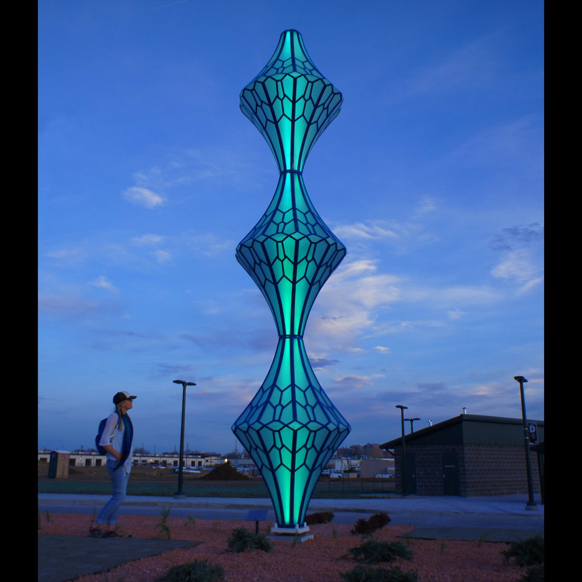HancockBlessing's tweet photo. Biota, installed in Aurora, CO
#blessinghancock #art #modernart #artsy #publicart #design #architecture #commission #urbanart #materials #lightingdesign #light #contemporaryart #denver #Aurora #auroraaipp https://t.co/f8hv8Xuopv