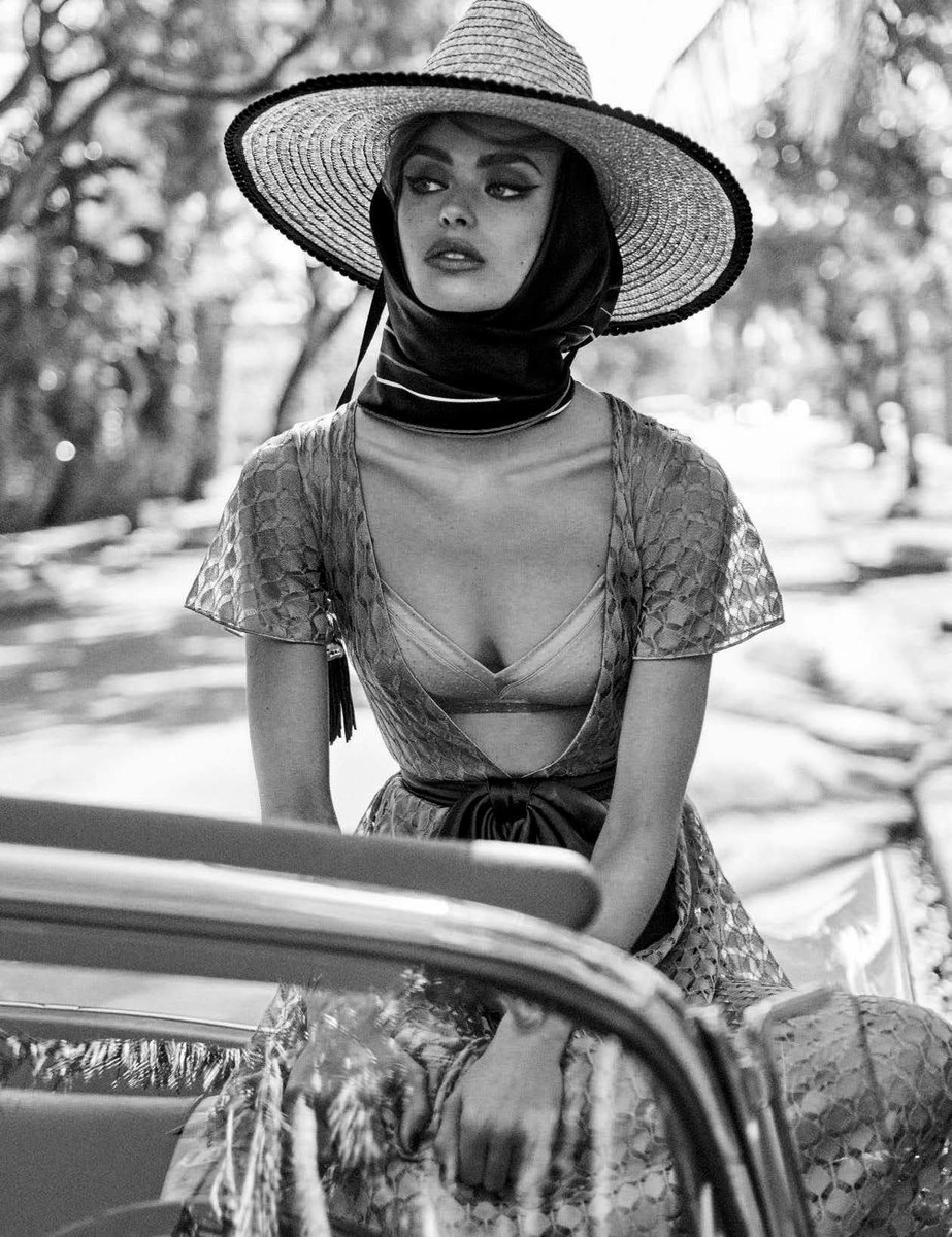 WE CAN'T GET ENOUGH OF BIRGIT FOR <a href="/VOGUE_Germany/">VOGUE_Germany</a> 😍❤ #EliteGirlsDoItBetter #BirgitKos