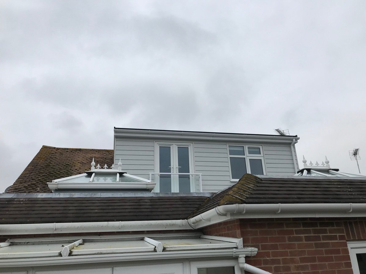 jphalebuilder's tweet photo. Rear dormer; before & after shots; website to be updated soon! #reardormer #broadstairsbuilder #Broadstairs #Thanet #Kent #Builder #Whitstable #loftconversions https://t.co/E6kWv5Rtbm
